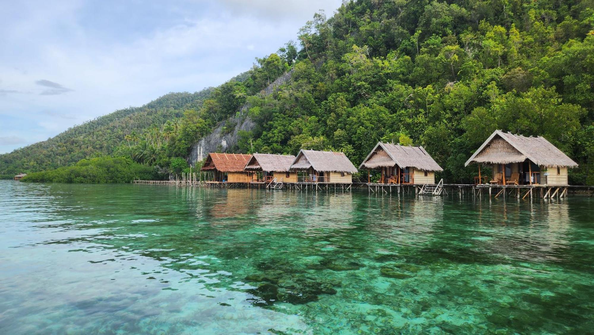 Terimakasih Homestay Pulau Mansuar Exterior photo